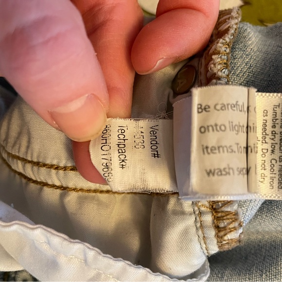 PacSun Mom Jean 24 - Picture 7 of 7